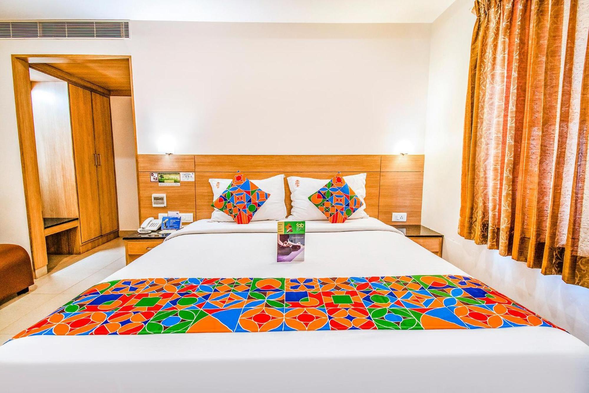 Fabhotel Prime Royal Castle - Nr Coimbatore North Railway Station Kültér fotó