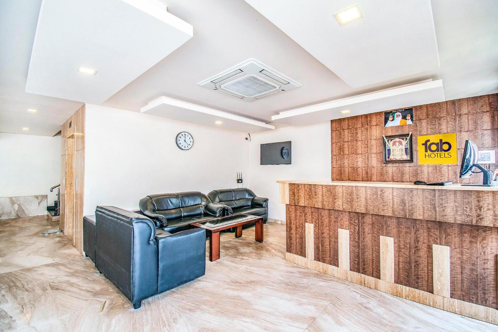 Fabhotel Prime Royal Castle - Nr Coimbatore North Railway Station Kültér fotó